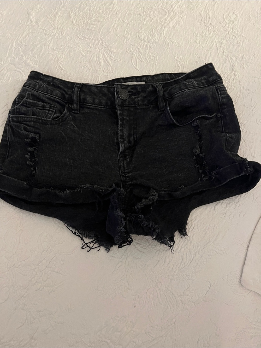 Black Distressed Women's Denim Shorts - refuge
